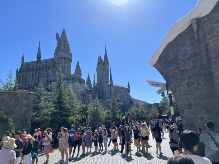 Universal Studios Hollywood Adds 5,000 Parking Spaces, Before Potter Rush