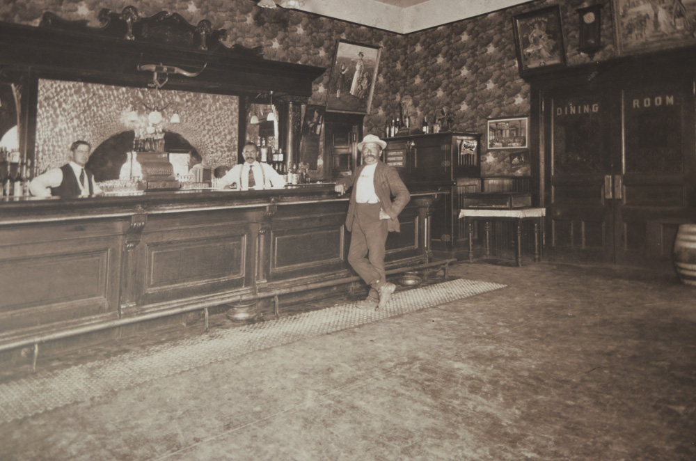 Pre-Prohibition Era Bar in Anaheim, displayed at the Anaheim Brewery