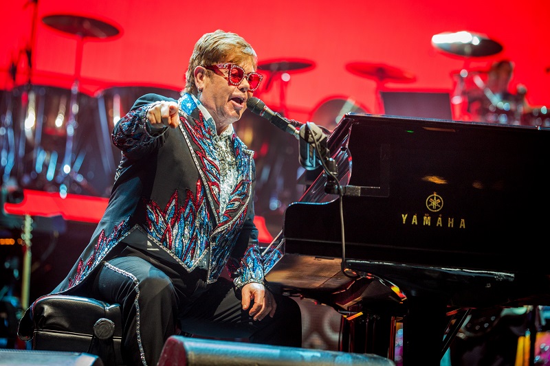 Live Review Sir Elton John pledges 1m to Australian bushfire relief