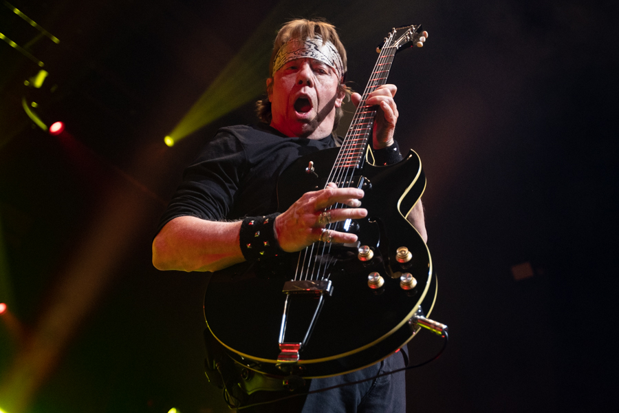 Photo Gallery: George Thorogood & the Destroyers – Enmore Theatre, Sydney (31.10.22)