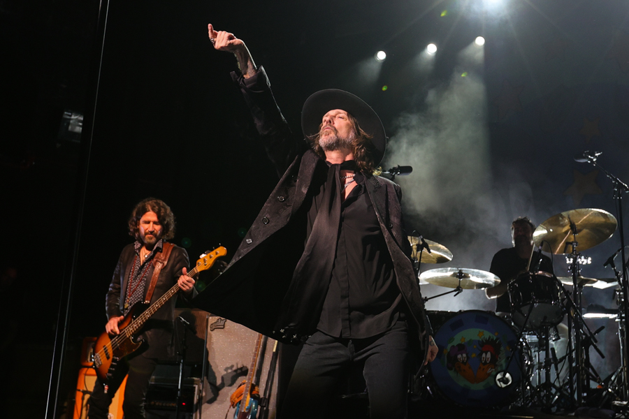 Photo Gallery: The Black Crowes – Enmore Theatre, Sydney (13.11.22)