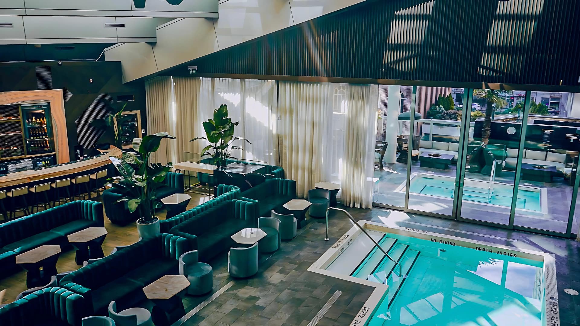 Best hotels in vancouver for christmas holidays 45 Image