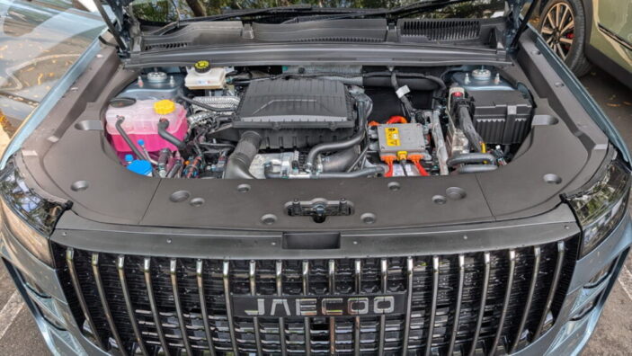 Jaecoo J7 Review SHS Engine