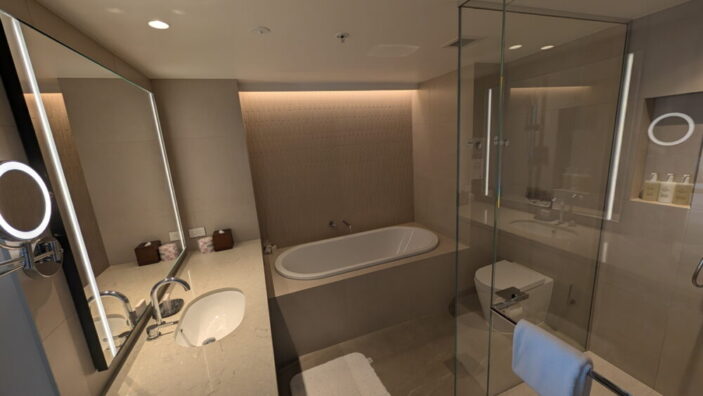 JW Marriott Gold Coast Bathroom