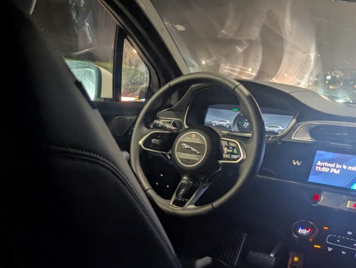 Steering wheel in a Waymo