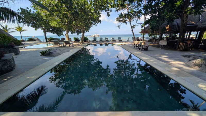 Nikoi Island Pool - Old Mate Media