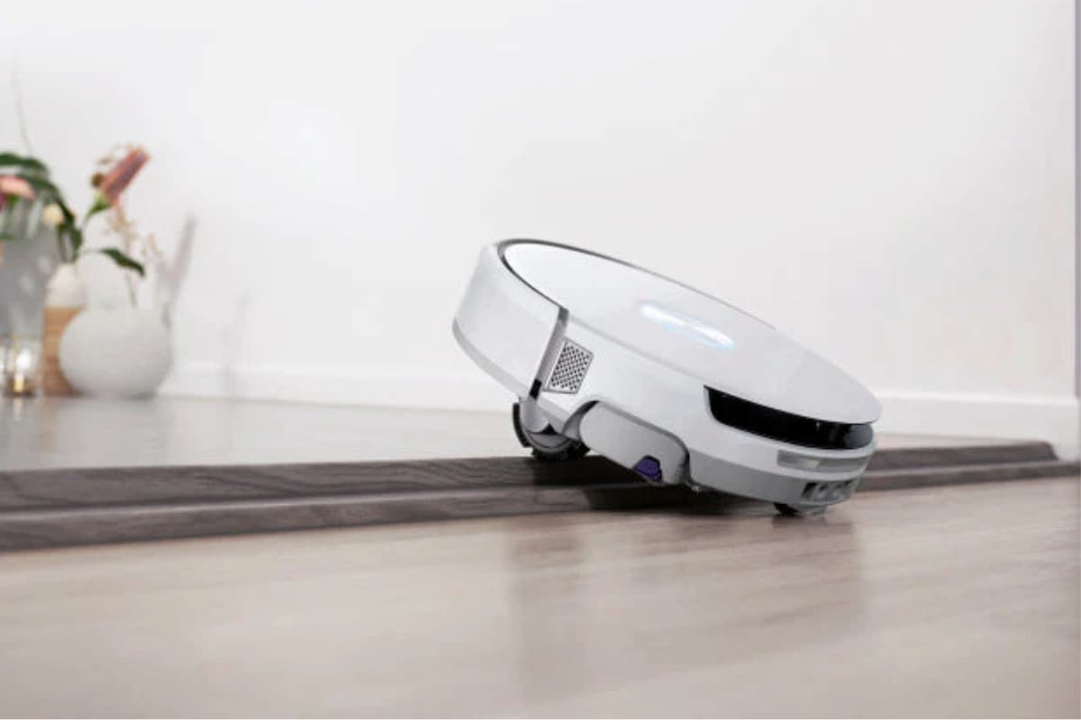 Narwal Flow leaping over objects