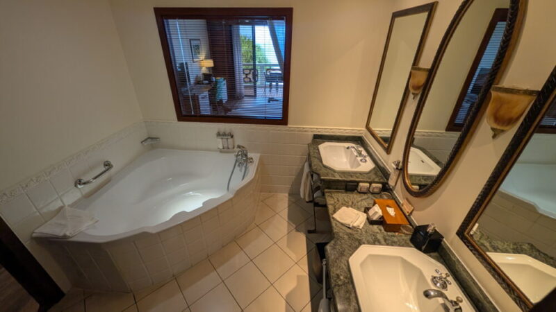 InterContinental Tahiti Bathroom