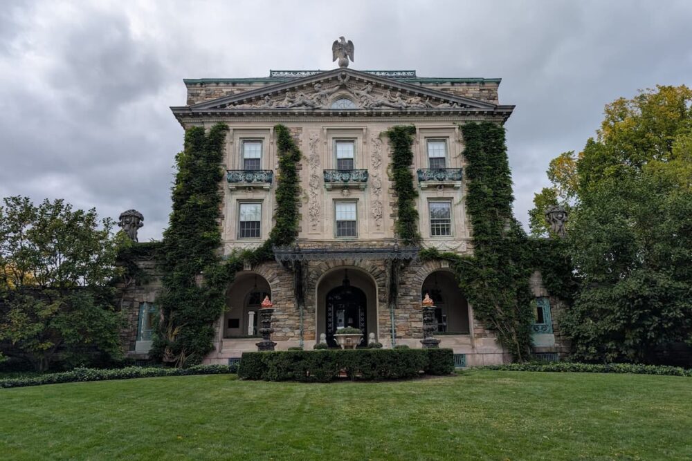 Pablo Picasso’s hidden treasure is buried beneath this New York State mansion