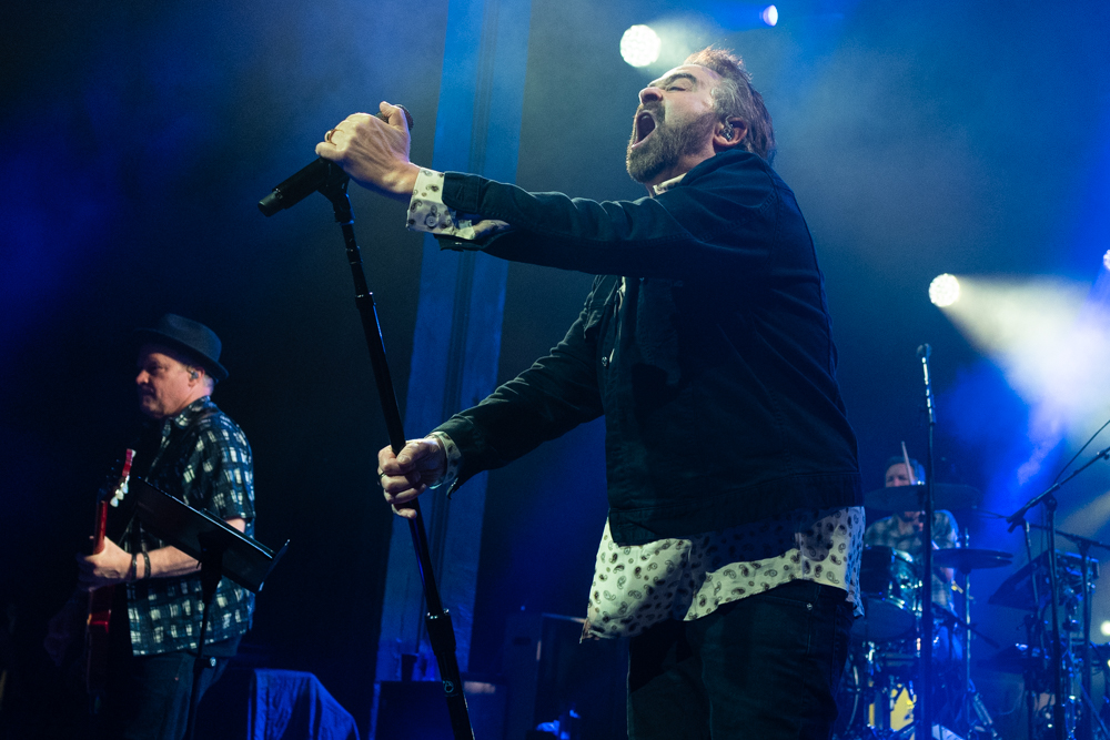 Photo Gallery: Counting Crows – Enmore Theatre, Sydney (29.03.26)