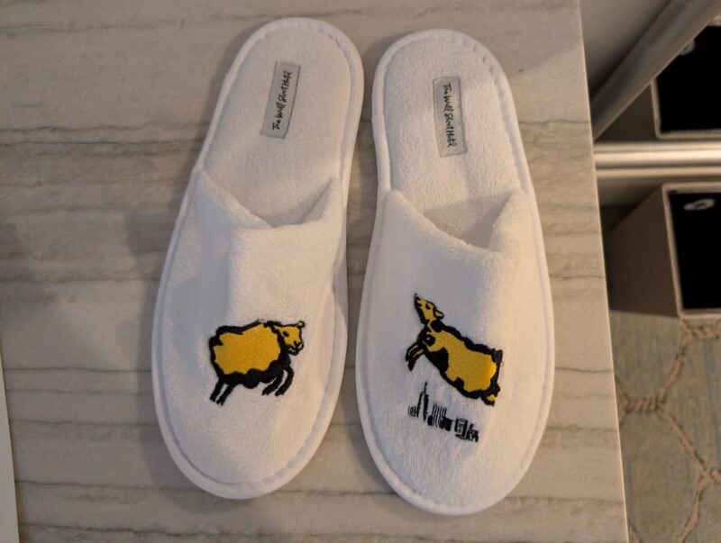 Wall Street Hotel slippers