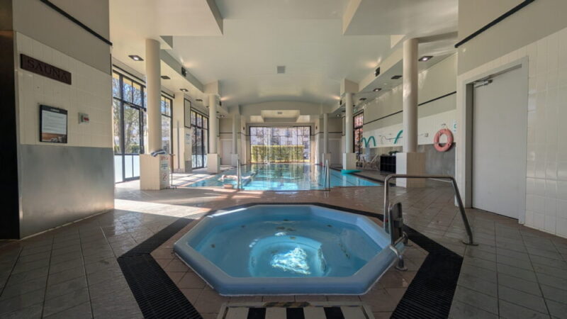 Hyatt Hotel Canberra Pool - Old Mate Media