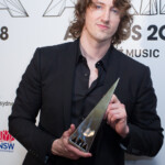 Dean Lewis