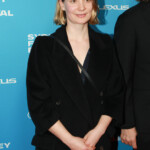 Mia Wasikowska