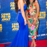 Nikki Ferris, Mary Viturino