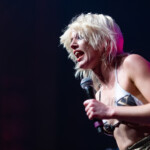 Amyl and the Sniffers