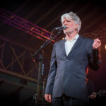 Tim Finn